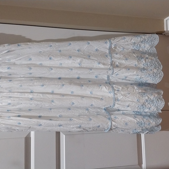 Nwt Rachel Zoe White Dress with Blue Floral Accents - Picture 16 of 17